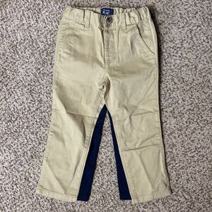 The children’s place set of khaki pants